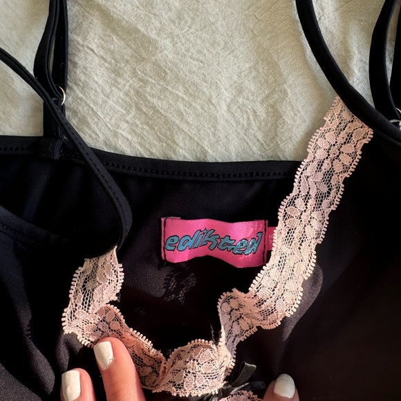 Women’s going out top - Picture 2 of 3